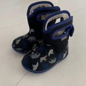 Toddler Bogs snow boots
